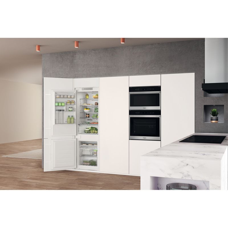 Whirlpool Combinación de frigorífico / congelador Encastre WHC18 T323 Blanco 2 doors Lifestyle perspective open