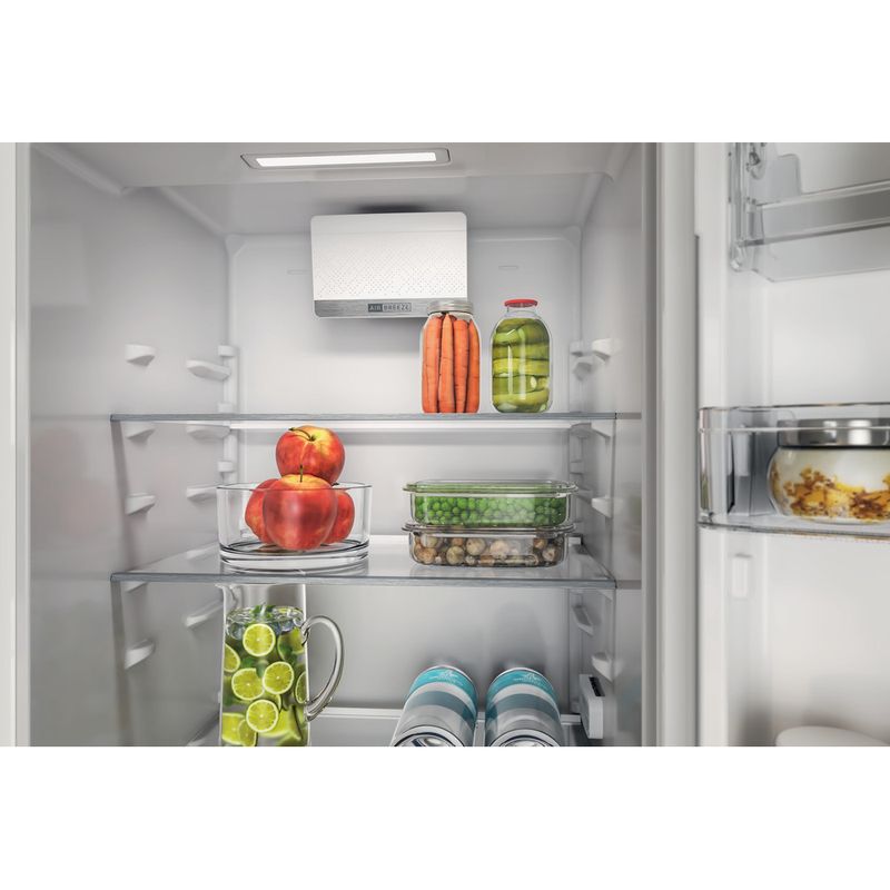 Whirlpool Combinación de frigorífico / congelador Encastre WHC20D013D1 Blanco 2 doors Lifestyle detail