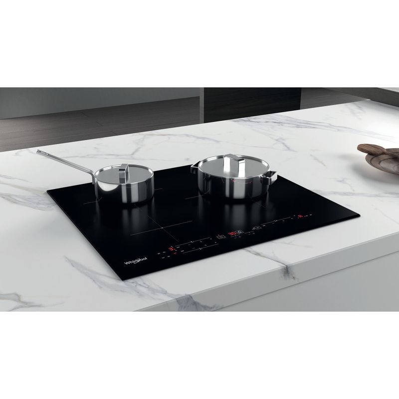 Whirlpool Encimera WS B2360 BF Negro Induction vitroceramic Lifestyle perspective