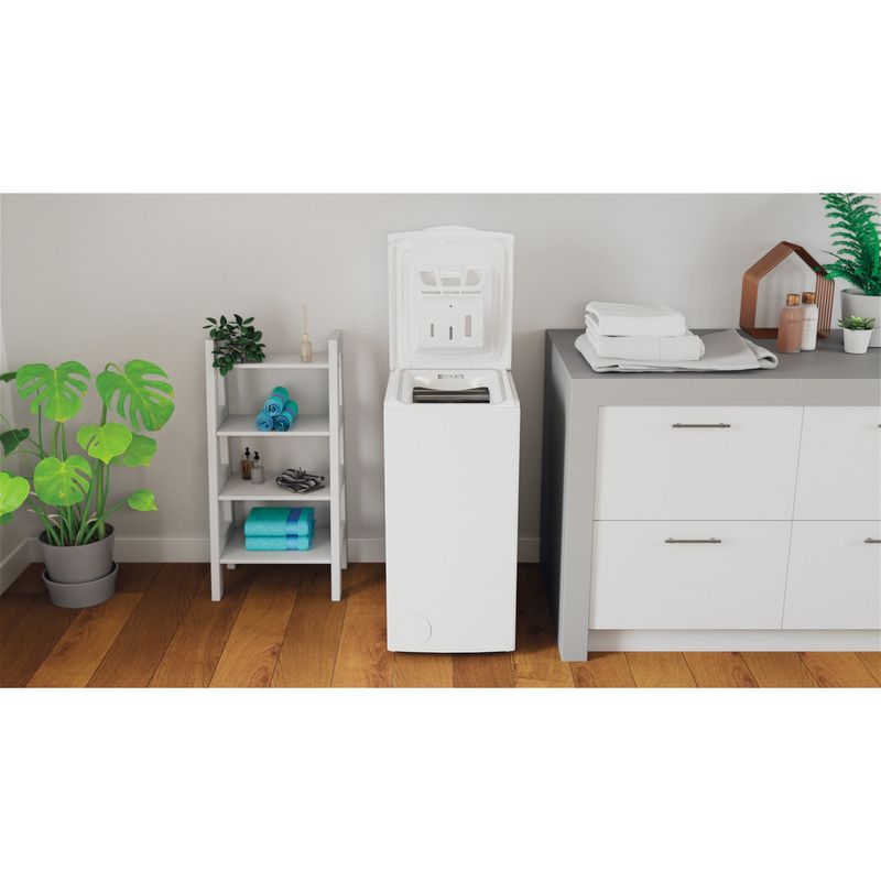 Indesit-Lavadora-Libre-instalacion-BTW-S60400-SP-N-Blanco-Carga-superior-C-Lifestyle-frontal-open